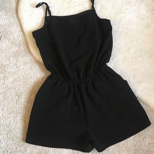Black romper with pockets